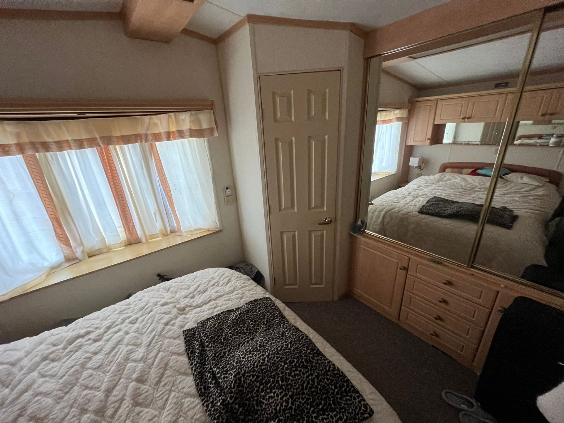 336c54f8-22e7-403c-979b-8aeafa04f355