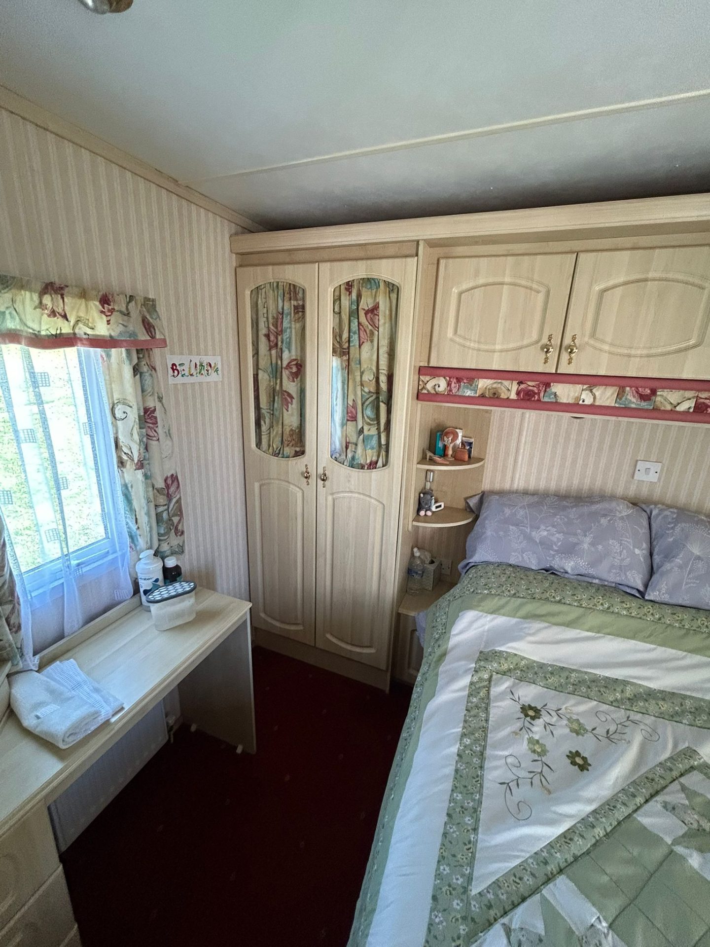 353ad14a-d9b2-4814-963b-72b46f87126d