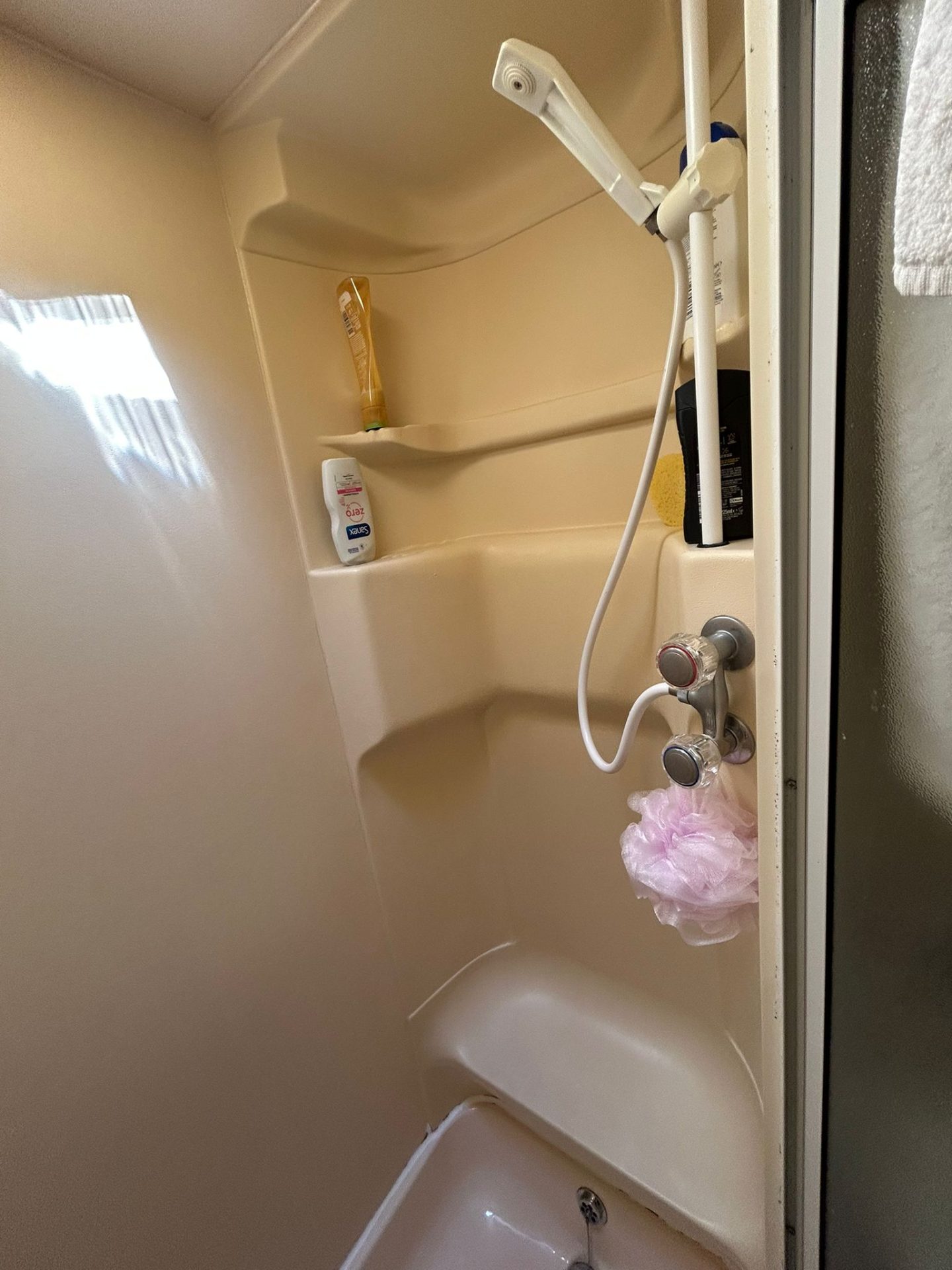 a1e237db-4a78-4993-9d41-6ef283e0131b